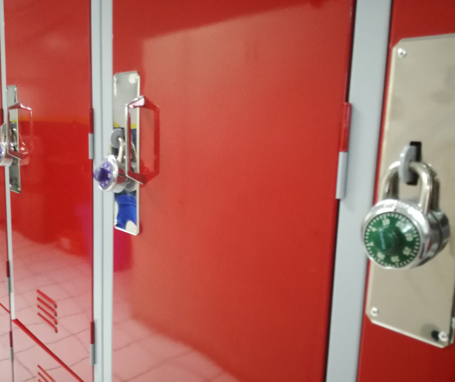Lockers para colegios, lockers para universidades, armarios, sillas giratorias, mesas comedor
